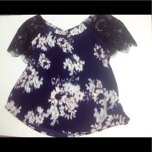 Laced short sleeve top